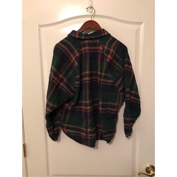 American Eagle - Flannel Button Down - Picture 2 of 4